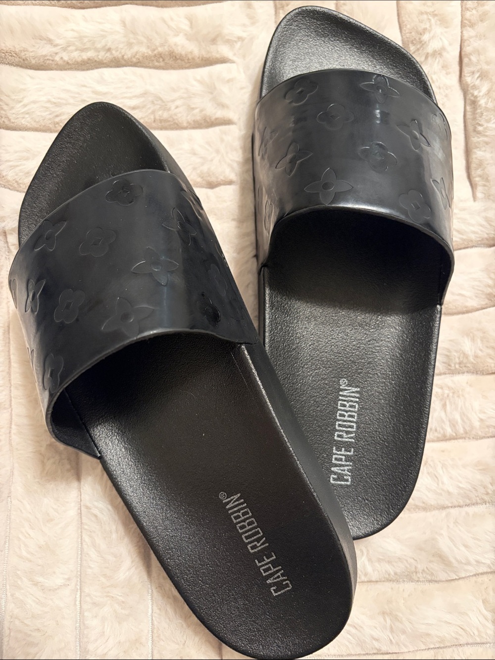 Cape Robbin Black Embossed Slide Sandals - Picture 4 of 7